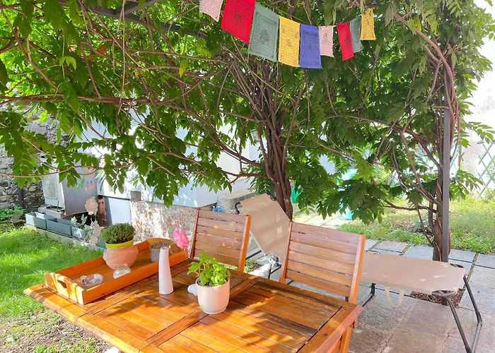 Casa Del Sole, Di Monate 펜션